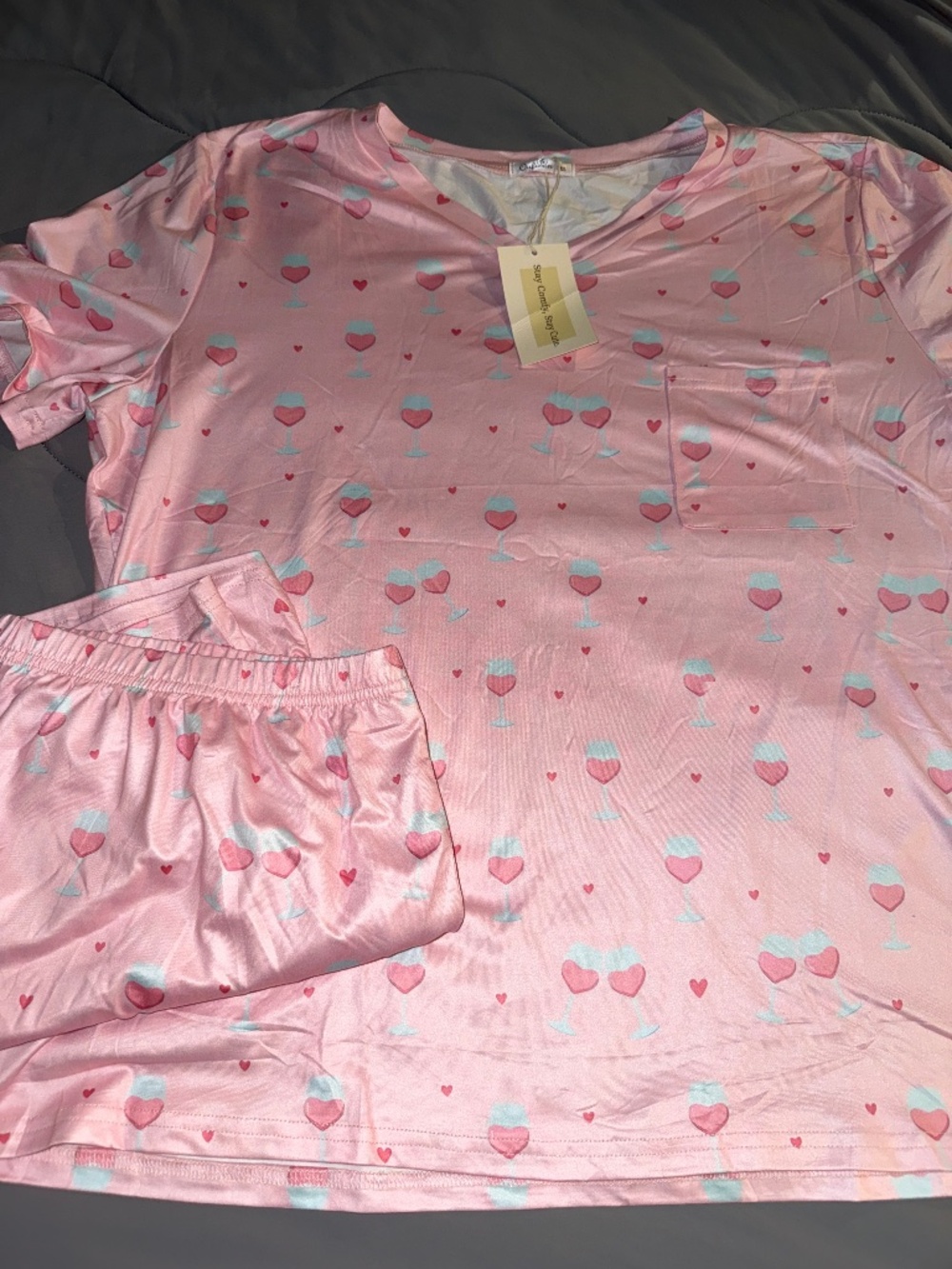 Women's Short Sleeve Shorts Summer Pajama Set Size 2XL Pink Hearts Wine Glasses